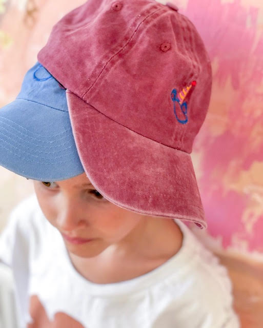 Party Bear Hat - washed maroon